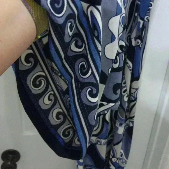 Chico's Travelers Wave Blue Border Print Crop / Size 4 - US Size 20/22 - Picture 4 of 11